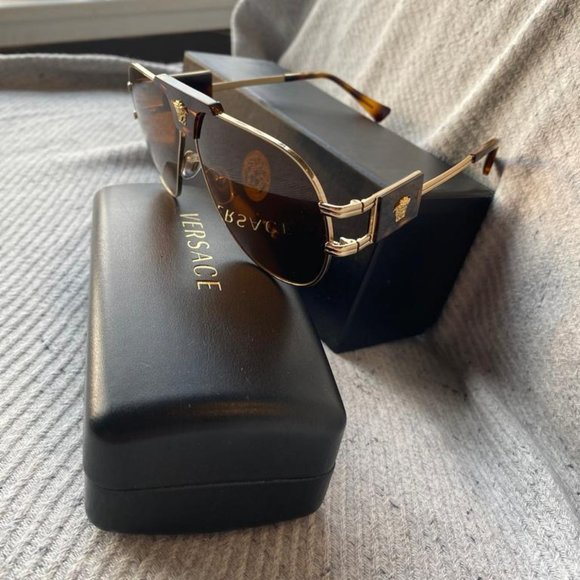 Versace Sunglasses VE2252 - Picture 7 of 7